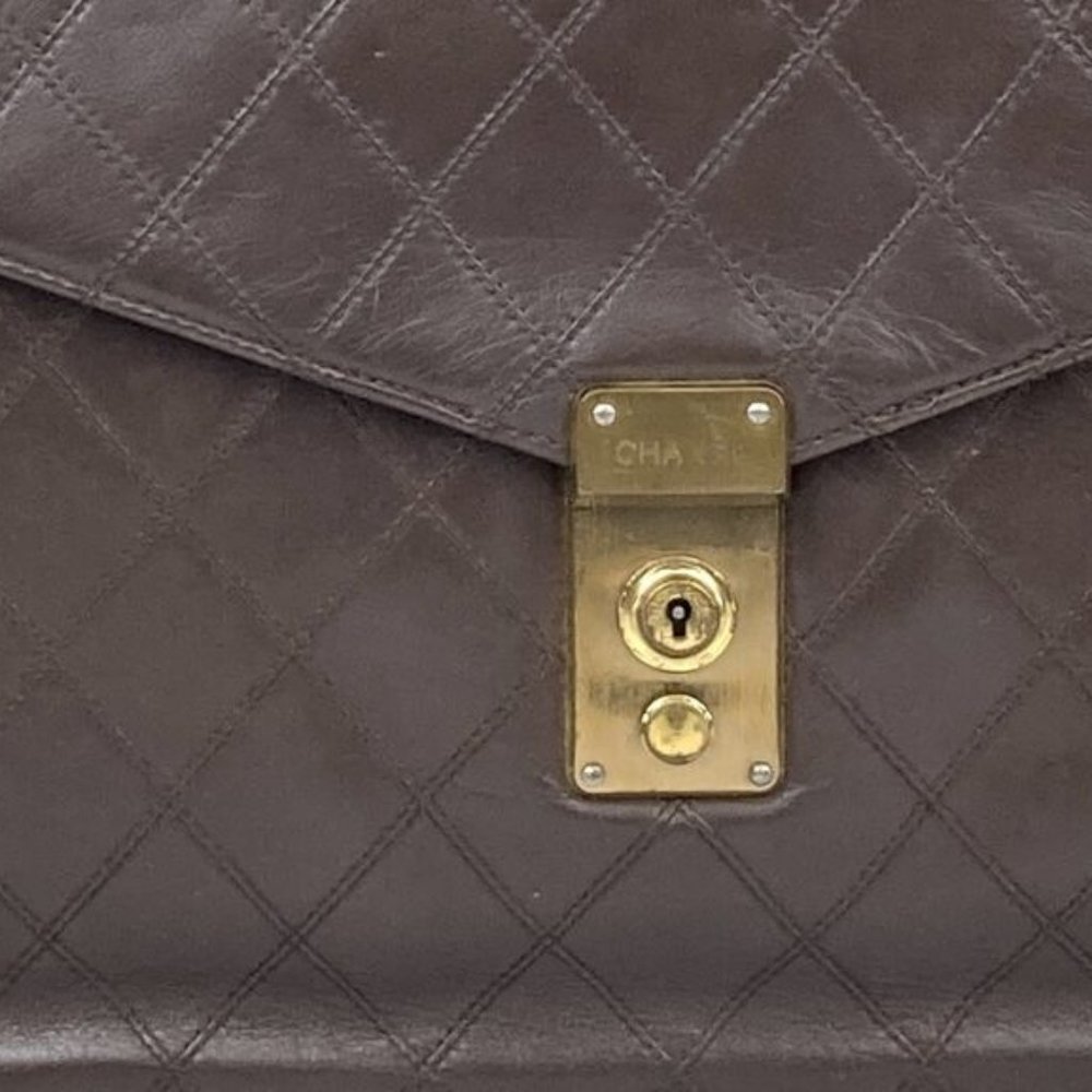 vintage CHANEL Bag Briefcase Handbag Quilted brown Leather Authentic with key - Picture 9 of 11
